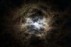 Con la luna tra le nuvole Con la luna tra le nuvole