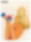 Donna con scarpe e cappello Donna con scarpe e cappello