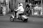 per le vie del cairo in vespa per le vie del cairo in vespa