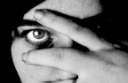 nonostante tu mi odi..io continuerò ad amarti.. nonostante tu mi odi..io continuerò ad amarti..