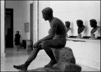 Napoli: Museo Archeologico Nazionale.
Il riposo di Hermes. 
Bronzo proveniente dalla villa dei Pisone ad Ercolano.

Scansione da negativo Ilford FP4



Buon Anno a tutti
