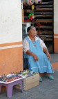 venditrice di portafortuna mexicani a Tepoztlan - Morelos (Mexico)