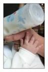 la mia manina su quyella di mamma......e la poppata!
