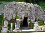 Ingresso di una grotta a Bali (purtroppo ora non ricordo il nome)