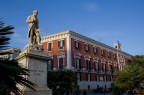 Statua Niccolò Piccinni Statua Niccolò Piccinni