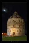 La luna e il Battistero La luna e il Battistero