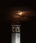 Il campanile e la luna - contest "DUE" Il campanile e la luna - contest "DUE"