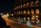 colosseo di notte colosseo di notte