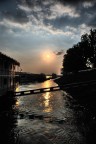 Titolo: Tramonto passerella
Luogo: Botel Marina in Nabrezie Arm.Gen.L. Svobodu, Bratislava (Slovacchia) 
Data di scatto: 24/04/2009 
Ora di scatto: 18:47

Fotocamera: PENTAX K200D 
Obiettivo: smc PENTAX 1855mm f/3,55,6 AL II 
Distanza focale: 18 mm 
Diaframma: f/8
Tempo di esposizione: 1/800 sec 
Sensibilit ISO: 100 
Flash: no 

Interventi di post-produzione: HDR 

Autore: Daniele Mancin