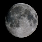 Uno scatto alla luna per testare il mio  Mto 500mm f=6,3 + duplicatore , 1/50 sec. ; 
Foto scattata con macchina sul cavalletto , autoscatto , blocco specchio e ritardo di 10 sec.
Ciononostante non mi sembra ancora ok...
Grazie a tutti coloro che vorranno darmi una opinione....