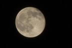 visto che luna stasera ? siete tutti sul balcone ? :D