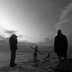 ...come statue... ...come statue...