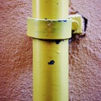 Tubo su muro