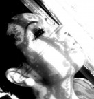 dietro la finestra b/n dietro la finestra b/n