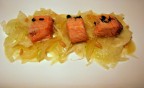 Salmone al vapore ( particolare ) con saor di finocchi. Salmone al vapore ( particolare ) con saor di finocchi.