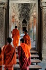 Questo  uno di quei scatti che rivedo con piacere perch mi ricorda bene l'atmosfera percepita il giorno in cui ho visitato l'imponente e suggestiva
citt di Angkor immersa nella jungla cambogiana.
Questa foto in particolare  stata scattata nella struttura chiamata Angkor Vat...probabilmente la pi famosa.