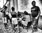 Una partita a domino in un angolo di strada di Trinidad - Cuba
