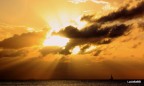 Effetto ottico poco prima del tramonto nel mare Caraibico di Antigua