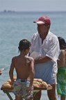 Venditore di Krapfen in spiaggia...... Venditore di Krapfen in spiaggia......