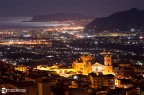 Monreale con Palermo sullo sfondo Monreale con Palermo sullo sfondo