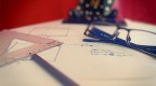 Questo periodo  sempre un po' strano... Chi ritorna tra i banchi di scuola, chi all'universit... Le ferie sono finite e si torna a lavoro... Lasciarsi dietro il sole, il mare e il caldo  sempre qualcosa di malinconico.
