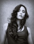 Martina portrai b/n