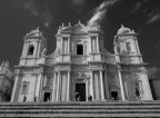 Noto b&w Noto b&w
