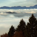 Panorama dall'Altopiano di Asiago verso le Piccole Dolomiti, ottobre 2011.
 Ho provato una postproduzione in stile un poco  "pittorico"