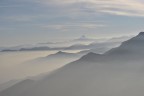 monviso tra la nebbia monviso tra la nebbia