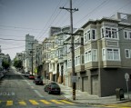 San Francisco,i tipici edifici storici...

Scattata da un autobus