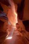 Antelope canyon, Arizona. Canon 30D, 1600 iso, 6.3, 1/10 sec, 10-22 a 10 mm. Mano libera