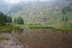 Canon 400D, Sigma 10-20 @20, polarizzatore+gnd, tripod

0.4sec - F/18 - EV -1/3 - ISO100 
  
Il Lac di Gere, un piccolo lago nell'alta Val Brembana, Bergamo.
