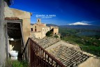 Il Cesso, la Chiesa e Mungibeddru Il Cesso, la Chiesa e Mungibeddru