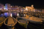 Immagine notturna del porto di La Ciotat (Francia)