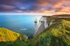 Etretat  un posto davvero suggestivo della Normandia. E' stato fonte di ispirazione per molti pittori impressionisti, fra i quali Monet. E non sorprende:  davvero una splendida localit