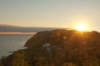 Questo paesaggio  stato ripreso nel parco di Monte San Bartolo nella localit di Gabicce monte(PU).Con un fotoritocco si sarebbero potuti evitare elementi di disturbo come strade e case, che invece volutamente ho voluto lasciare per denunciare il deturpamento del paesaggio di posti belli come questo che sono sempre pi frequenti.
Dati exif: Lf 24mm ; ISO 100 ; f/20 Ts= 1/40 sec. su treppiede.