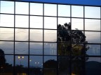RIFLESSI SU VETRI RIFLESSI SU VETRI