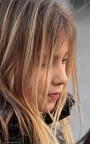 Un'amica di mia figlia, il 70-200 L , e la foto e' fatta