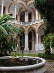 Chiostro - Albergo delle povere (Pa)