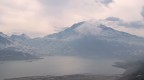 lago con foschia lago con foschia
