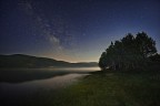 Qui la luna stava tramontando e la Via Lattea iniziava ad essere piu' nitida. Per illuminare il primo piano ho fatto del Light Painting con la mia torcia.