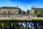 l'altro lato dei murazzi
