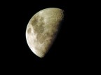 Altro scatto alla Luna.
CoolPix3100 + MTO500 + LV18