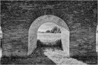 archi del quattrocentesco acquedotto di Loreto (AN)
fusione di 3 scatti a -2 1/3, 0 ,+2 1/3 stop (t0=1/13 sec)