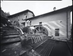 camera : Mary Stuart Queen of Scots, pinhole autocostruita, formato 4x5, FL40mm, F186, in legno.
pellicola : Fomapan 100 @ 80iso (foglio 4x5 pollici)
esposizione : 25sec, lettura con esposimetro Sverdlovsk 6
sviluppo : FX1  1+1+8, 16min, tank AP, - Taco metod -, 20 C
scansione : Epson V600