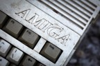 Nel bel mezzo della montagna, appoggiata su un muretto, l... un'Amiga 600 abbandonata da almeno un anno.

Canon 5D mkII
Obiettivi: Canon 24-105mm L/Sigma 105 macro

Commenti e critiche sempre ben accetti.