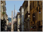 Viste di Torino.
L'obelisco di Piazza Savoia e la Mole Antonelliana.
