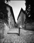 camera : Mary Stuart Queen of Scotland, pinhole autocostruita, Grande Formato, 4x5, F186, legno.
pellicola : Fomapan 100   @ 80iso, pellicola piana 4x5.
esposizione : 90 sec. decentramento 1cm, lettura con Sverdlovsk 6.
sviluppo : FX1 in doppio bagno, chimica fatta in casa, 4+4min.
scansione : Epson V600