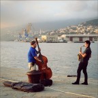 Esibizione musicale sul Molo Audace di Trieste in occasione della "Barcolana" 2014. Consigli e critiche ben accetti.