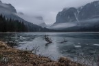 Lago di Dobbiaco (Bz) - gennaio 2015. Stagione invernale anomla per le sue temperature elevate e il ghiaccio ha appena iniziato a ricoprire il lago.